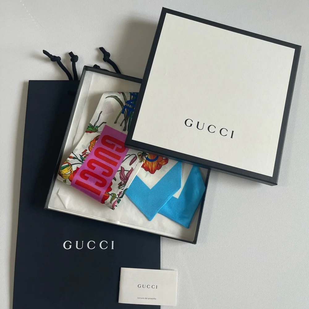 NWB Gucci Silk Neck Bow / Scarf